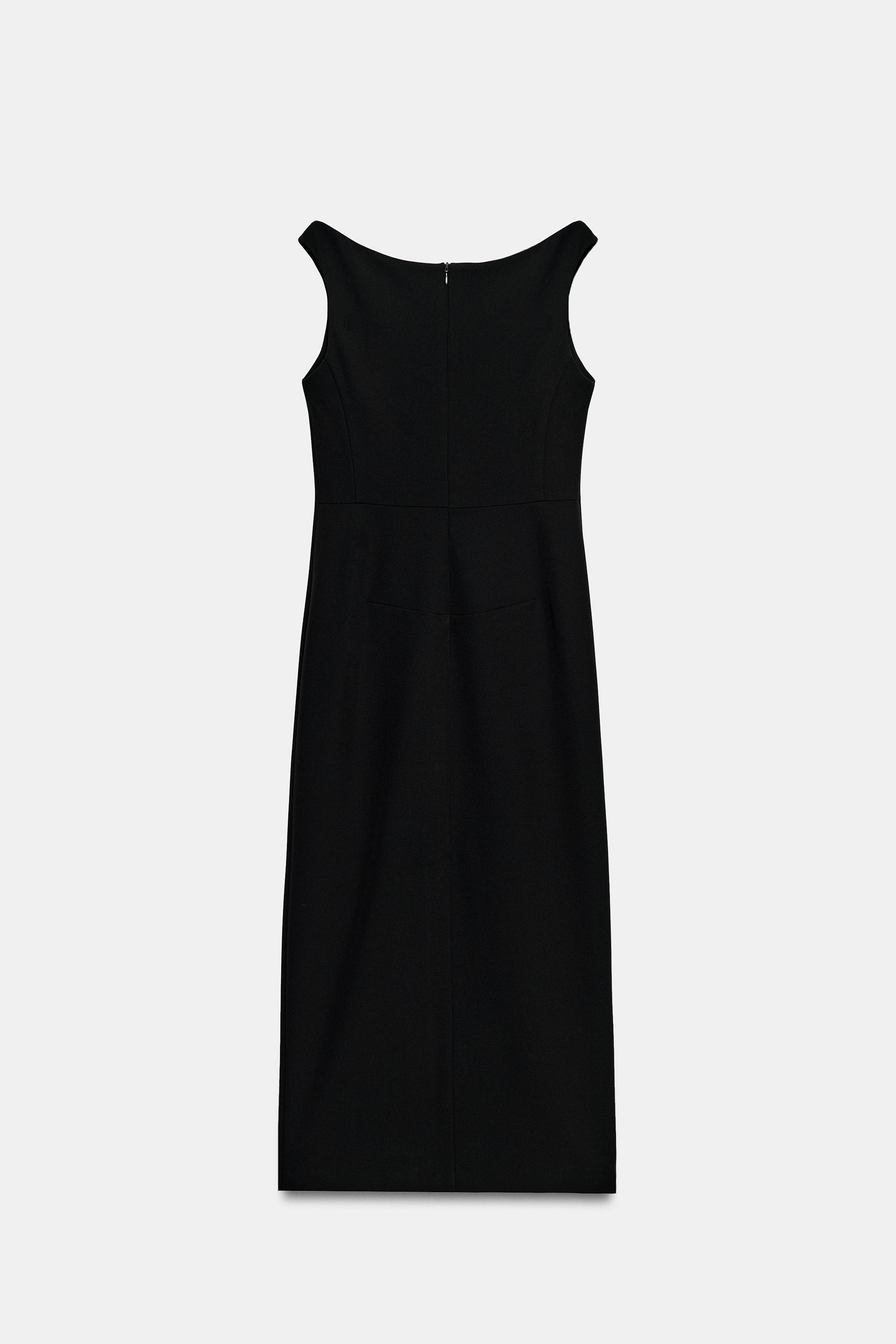 ROBE MI-LONGUE À ENCOLURE BATEAU